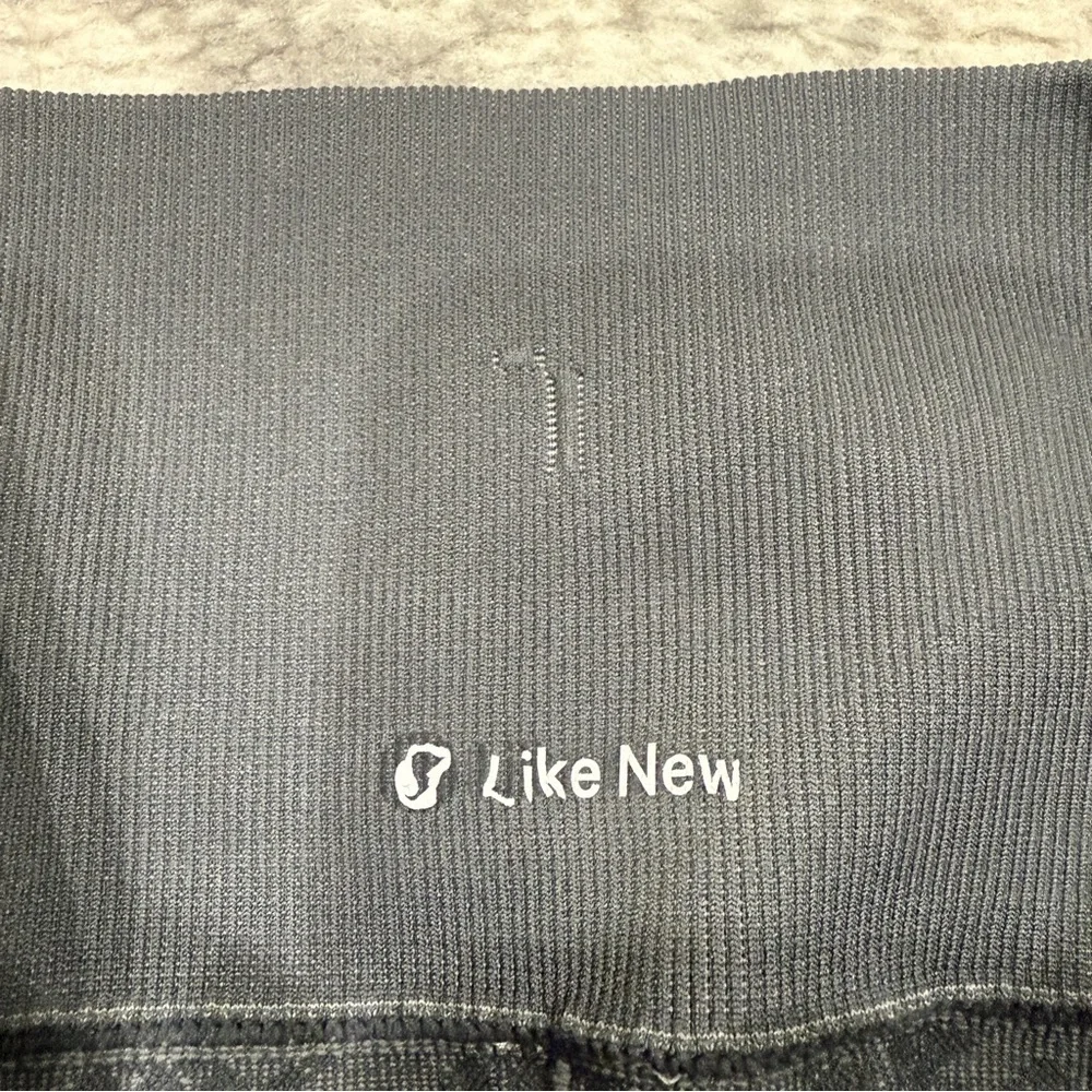 Lululemon Grey In The Flow Crop II